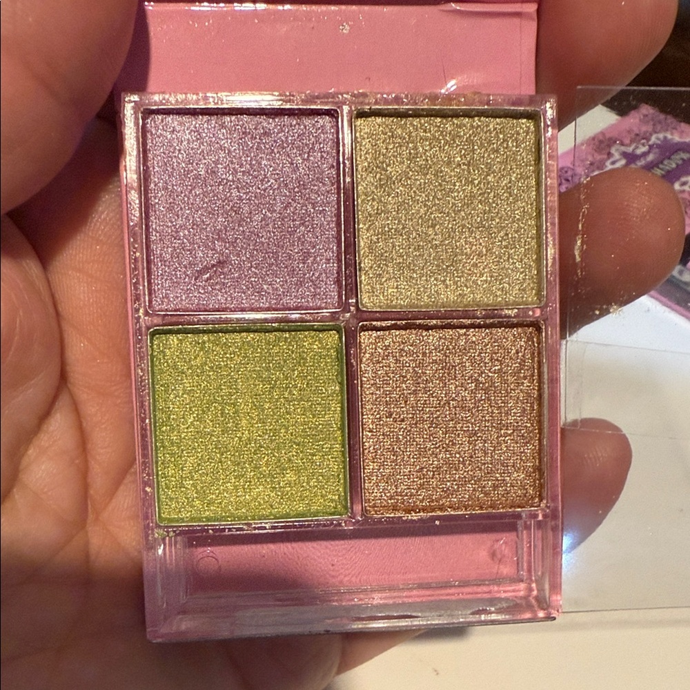 Shimmer Eyeshadow Quad Palette